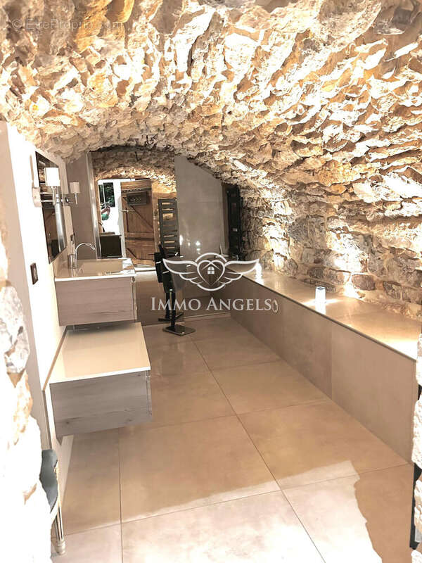 Maison à LES MATELLES