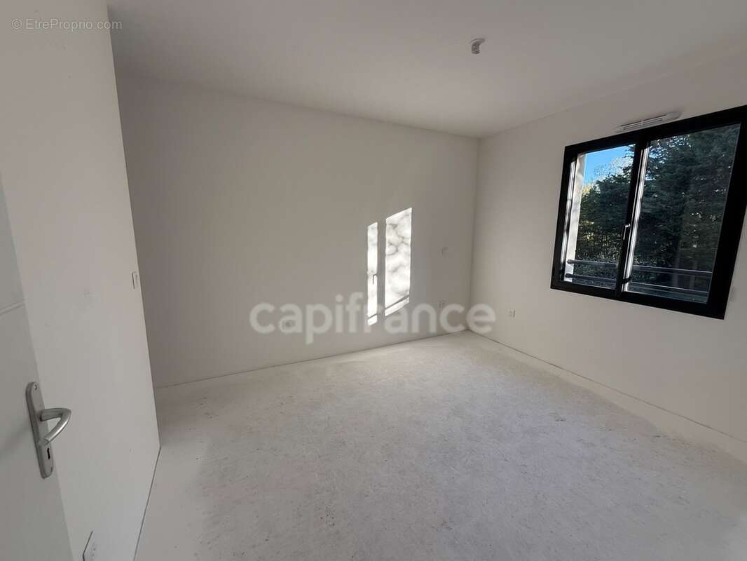 Maison neuve à vendre 8 pièces /133m habitable + Sous sol de 90m / EAUBONNE(95600) - photo 4