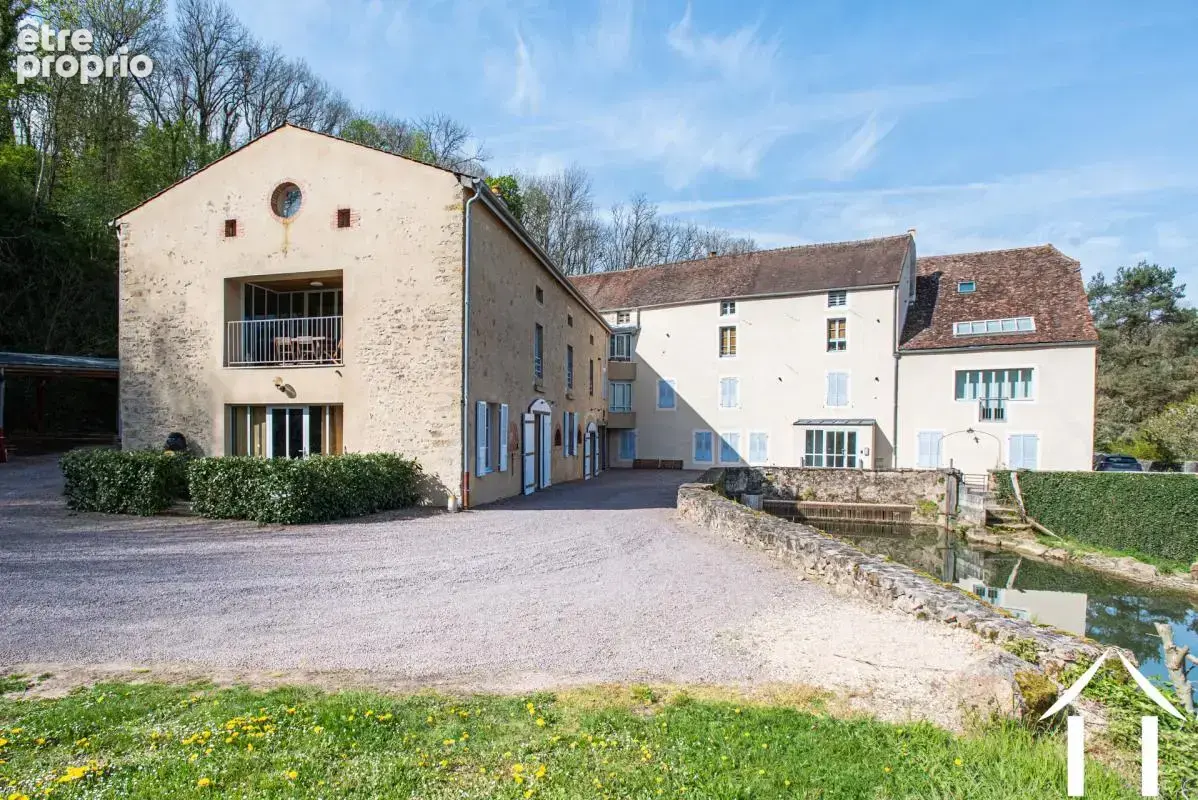 Photo Maison à Semur-En-Auxois au prix de 185 000€