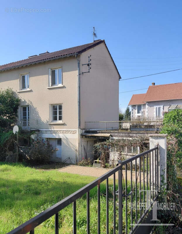 Maison à TRELISSAC