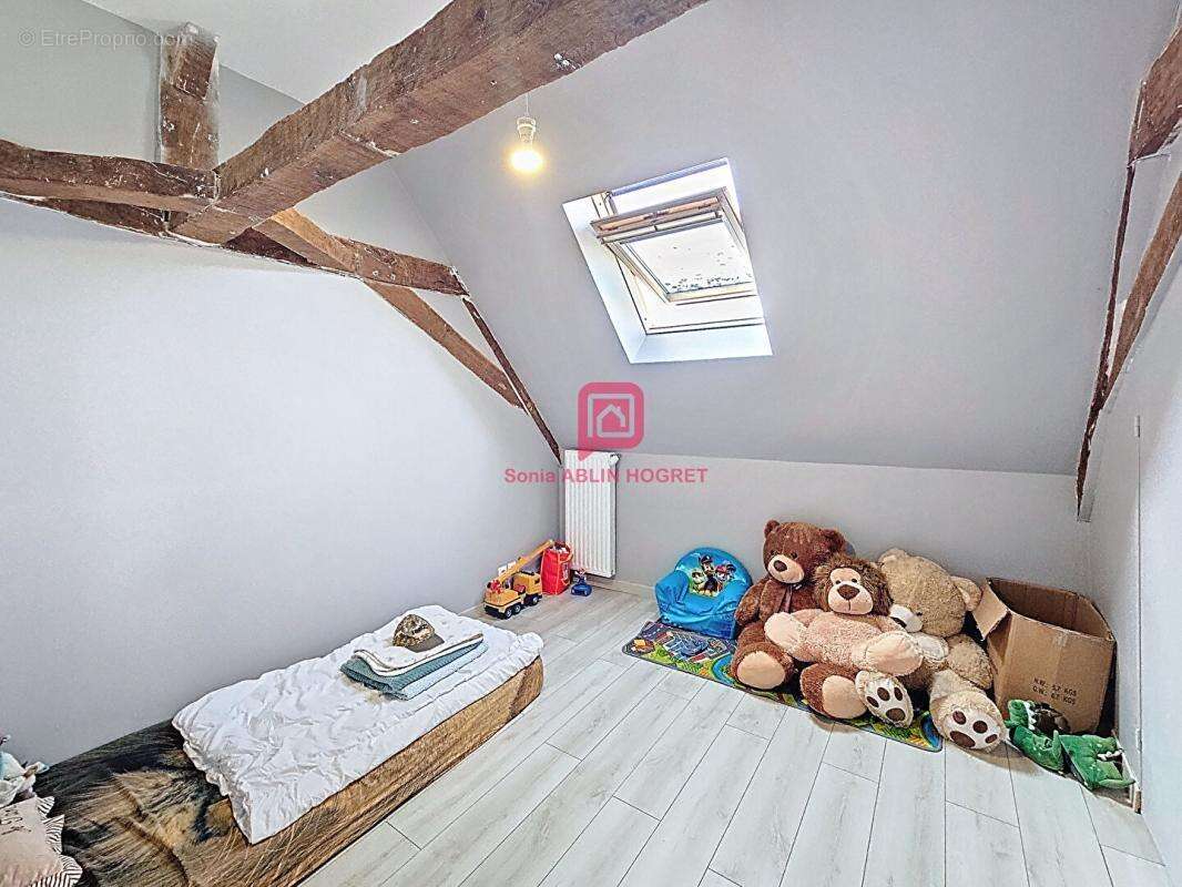 Maison  4 chambres- terrain 8000m² - photo 7