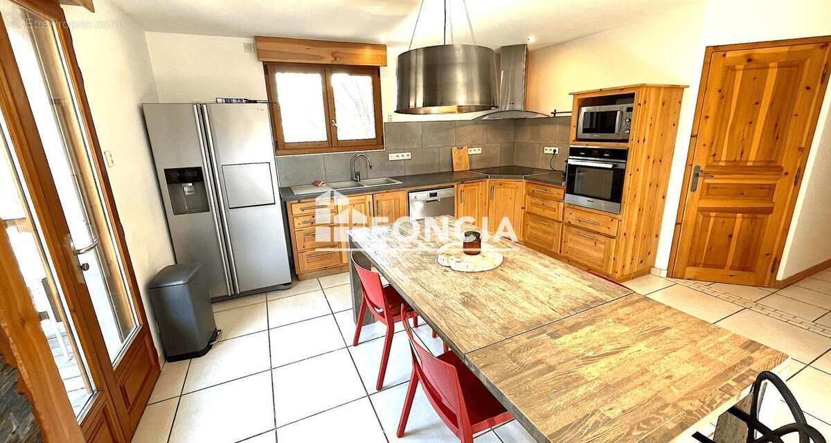 Appartement à LA SALLE-LES-ALPES