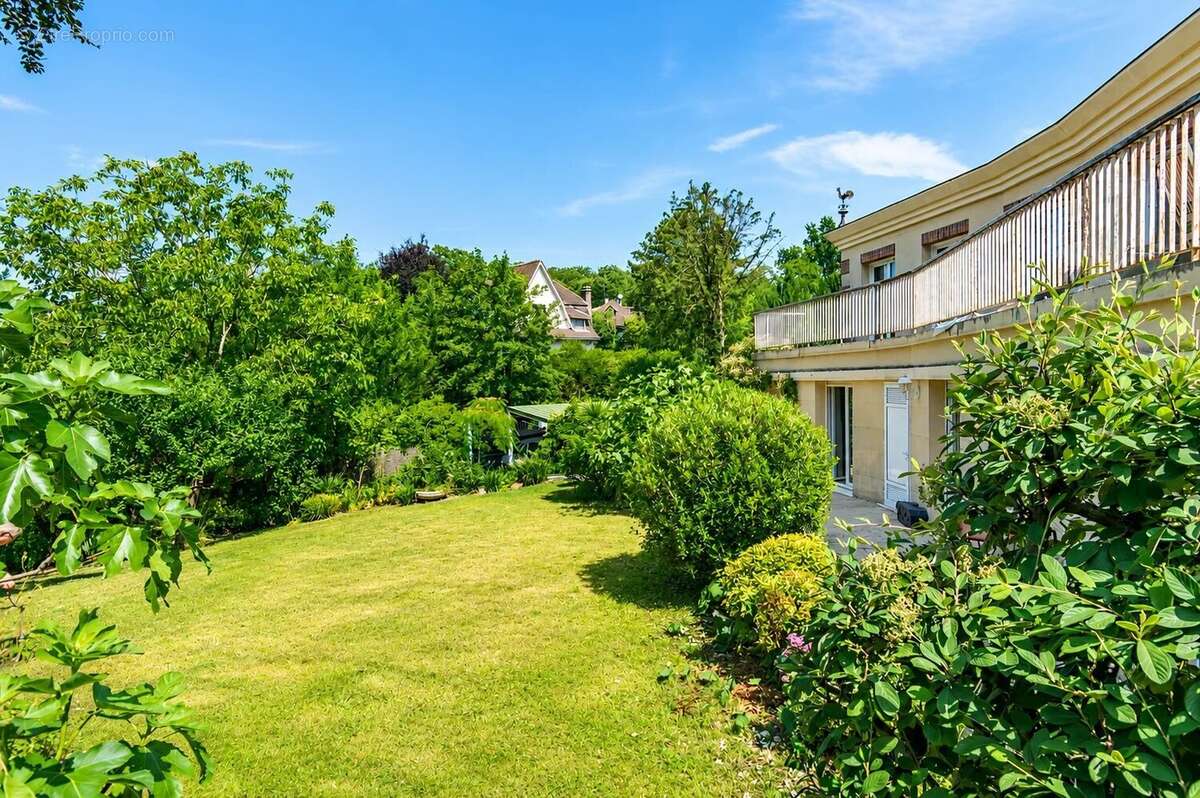 Maison à MONTMORENCY