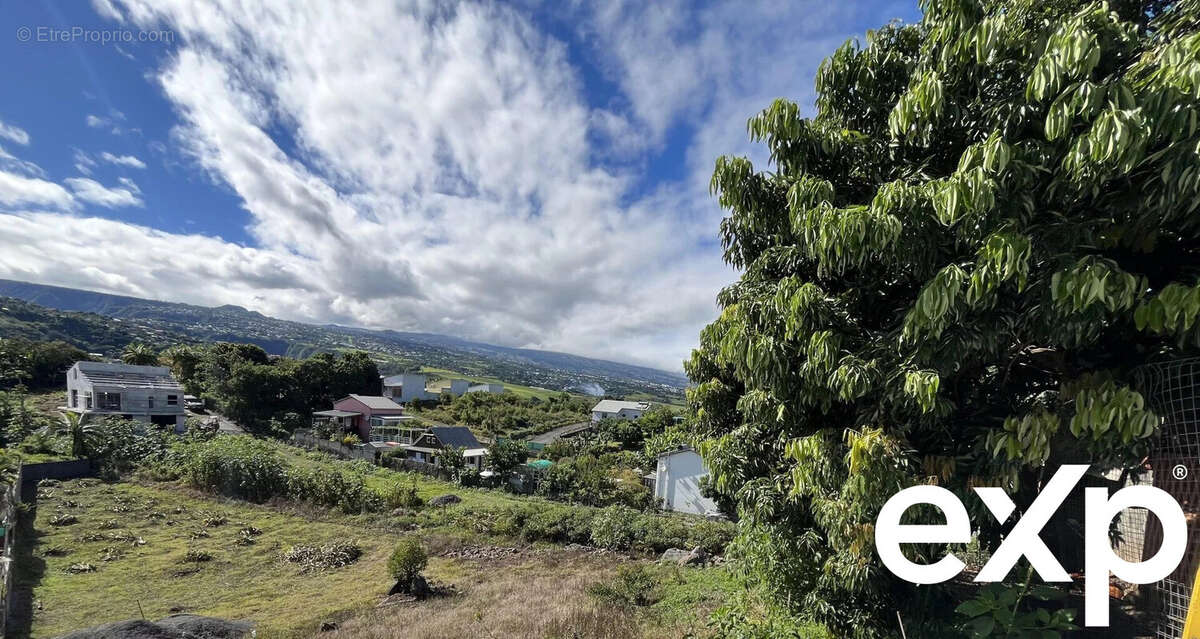 Terrain à ENTRE-DEUX