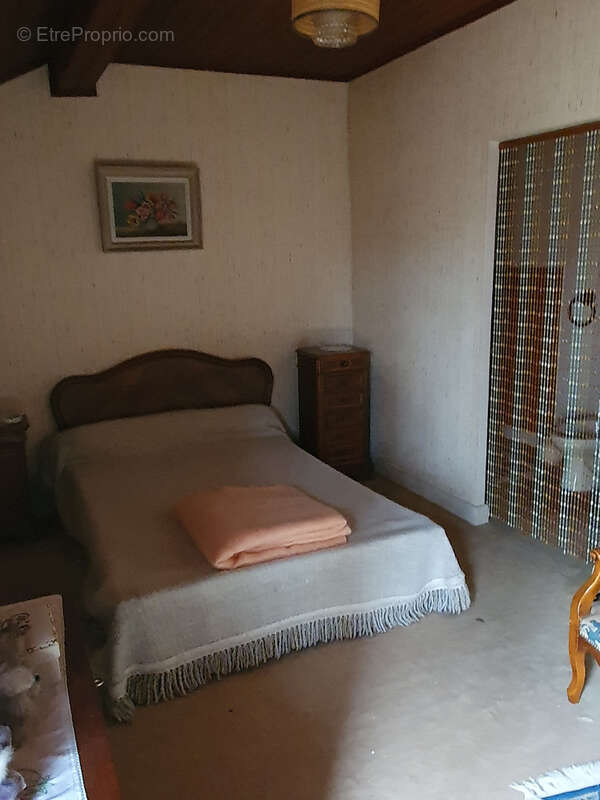 Maison à NEGREPELISSE