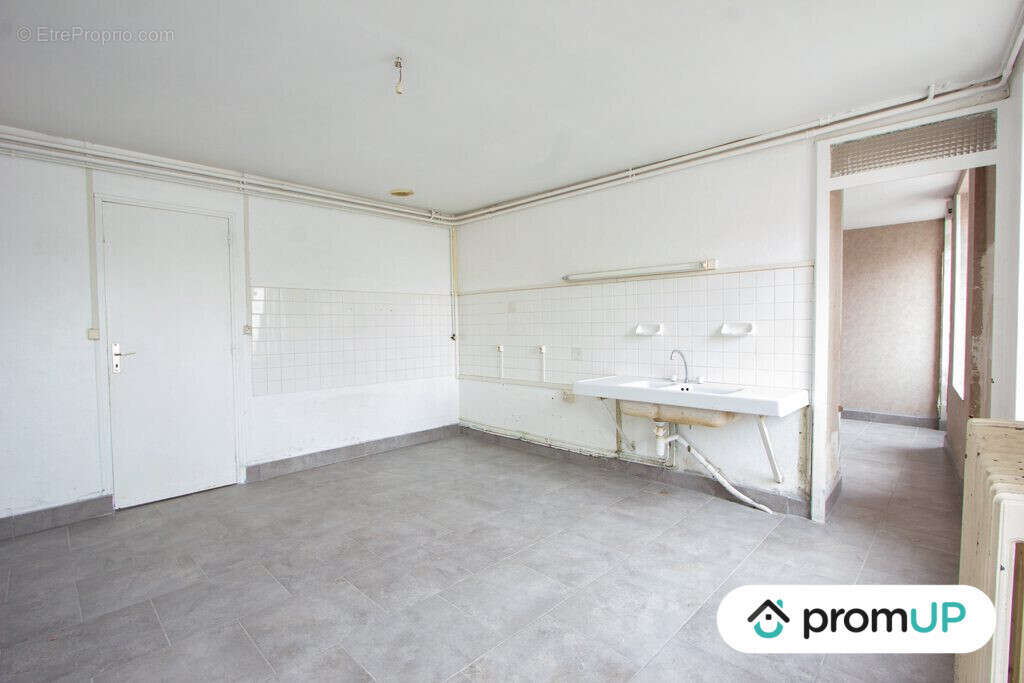 Maison à VILLEFRANCHE-D&#039;ALLIER