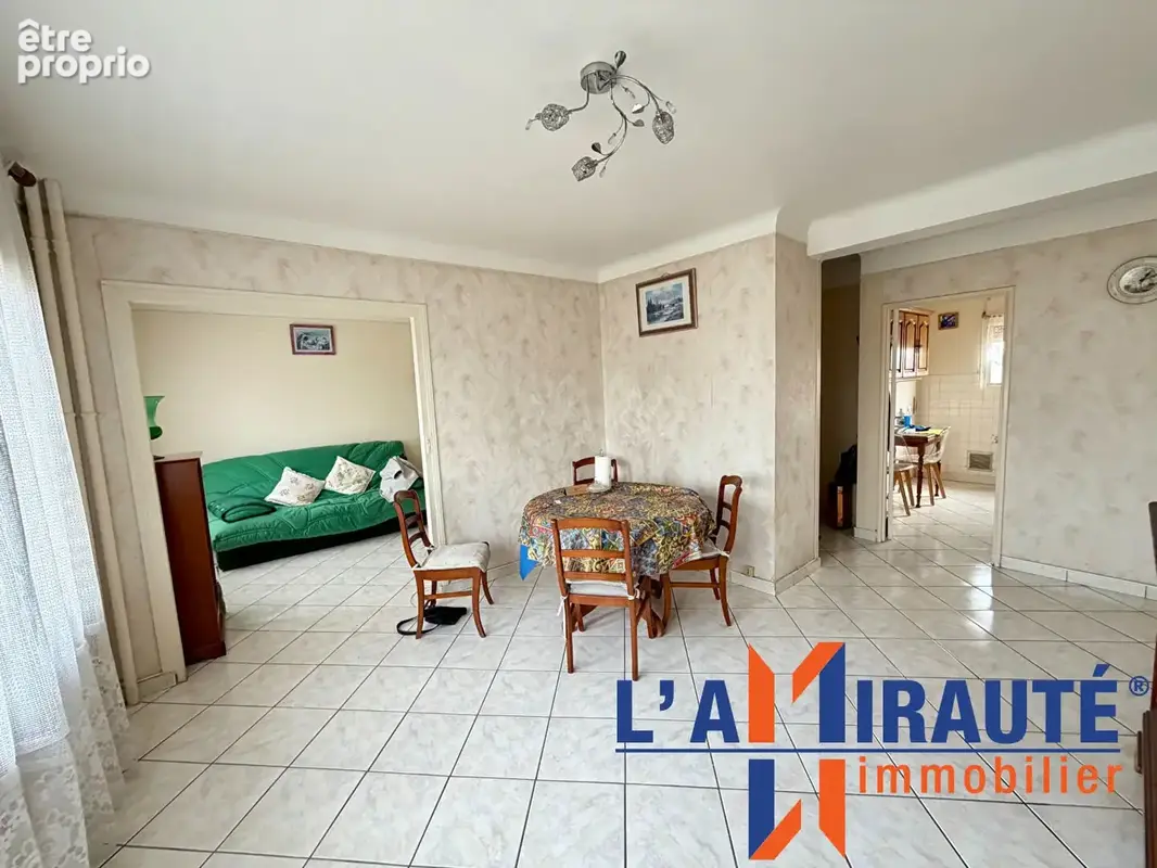 Appartement Sartrouville 4 pièce(s) 66.48 m2 - photo 1