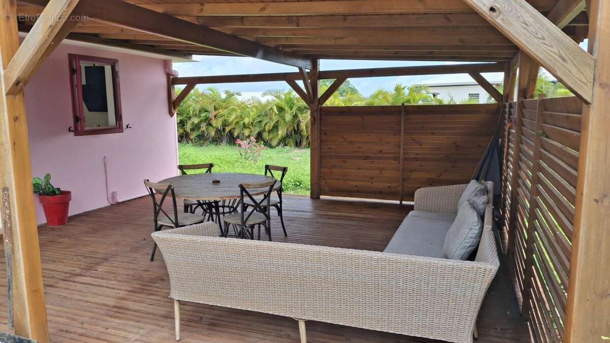 Maison à CAPESTERRE-DE-MARIE-GALANTE