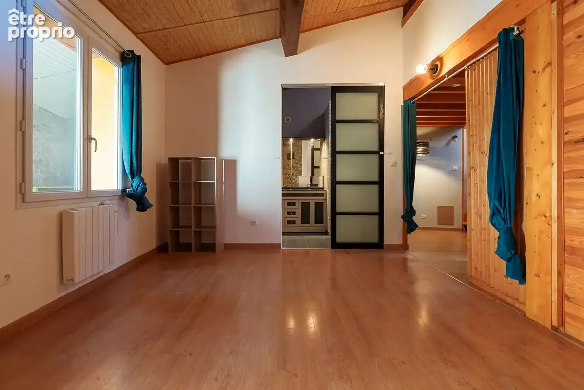 CARCASSONNE - LIMOUX - SAINT-HILAIRE - Maison de village T5 145m² avec patio - photo 13