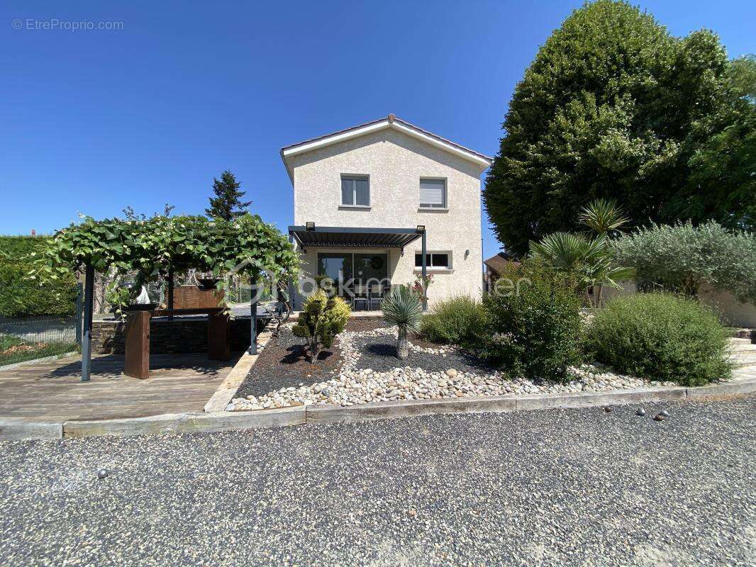 Maison à NIEVROZ