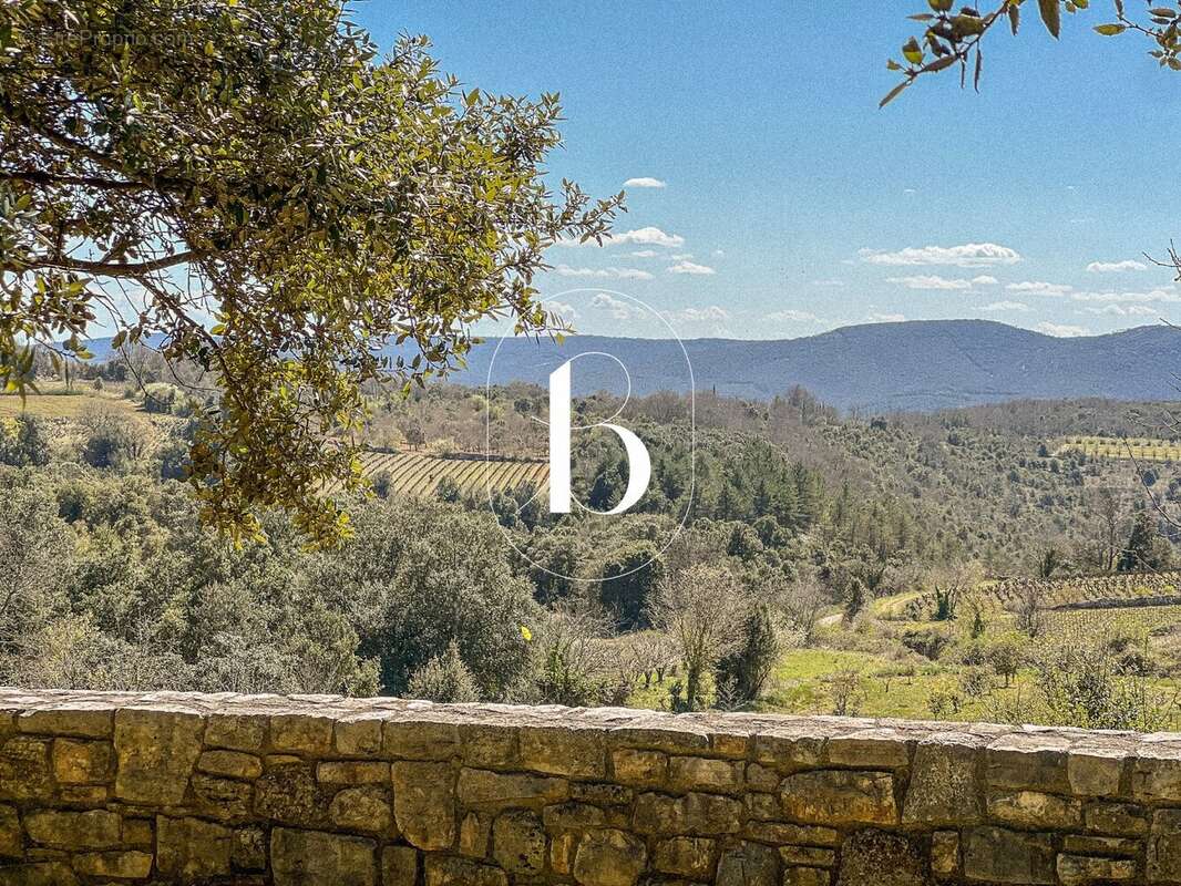 Maison à ORGNAC-L'AVEN