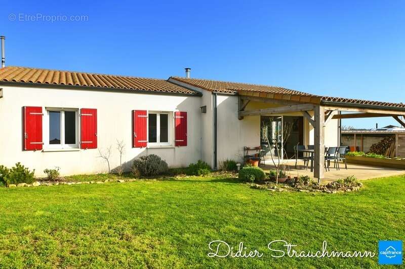 Maison à AIGREFEUILLE-D'AUNIS