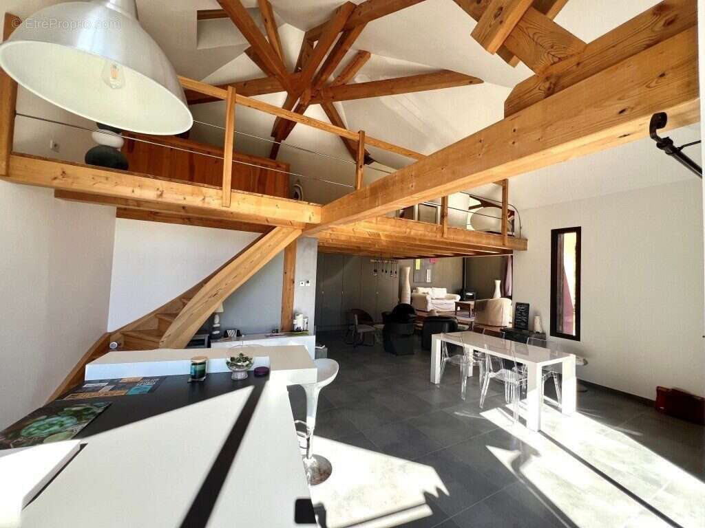 Maison à RIEUTORT-DE-RANDON