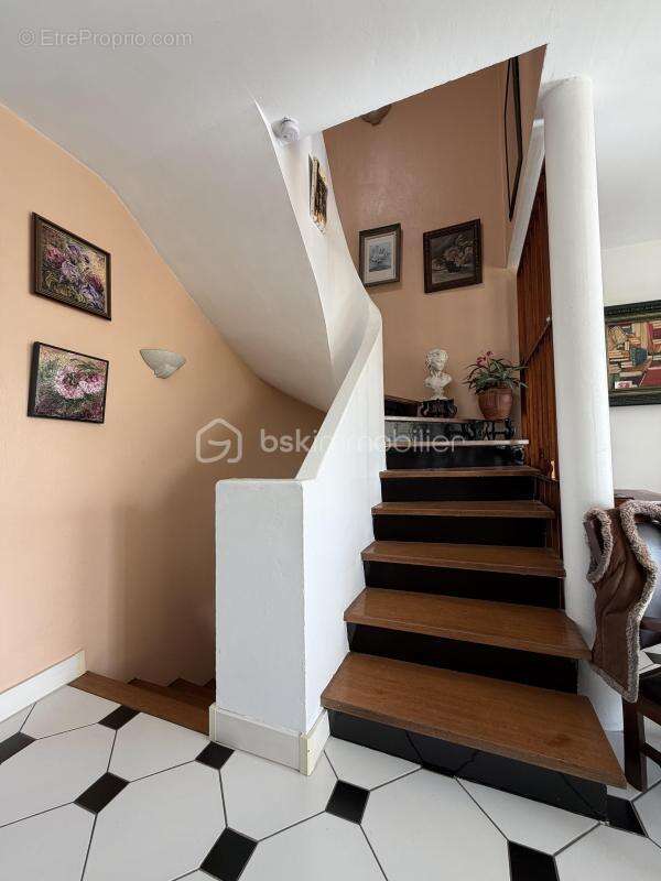 Appartement à CORBEIL-ESSONNES