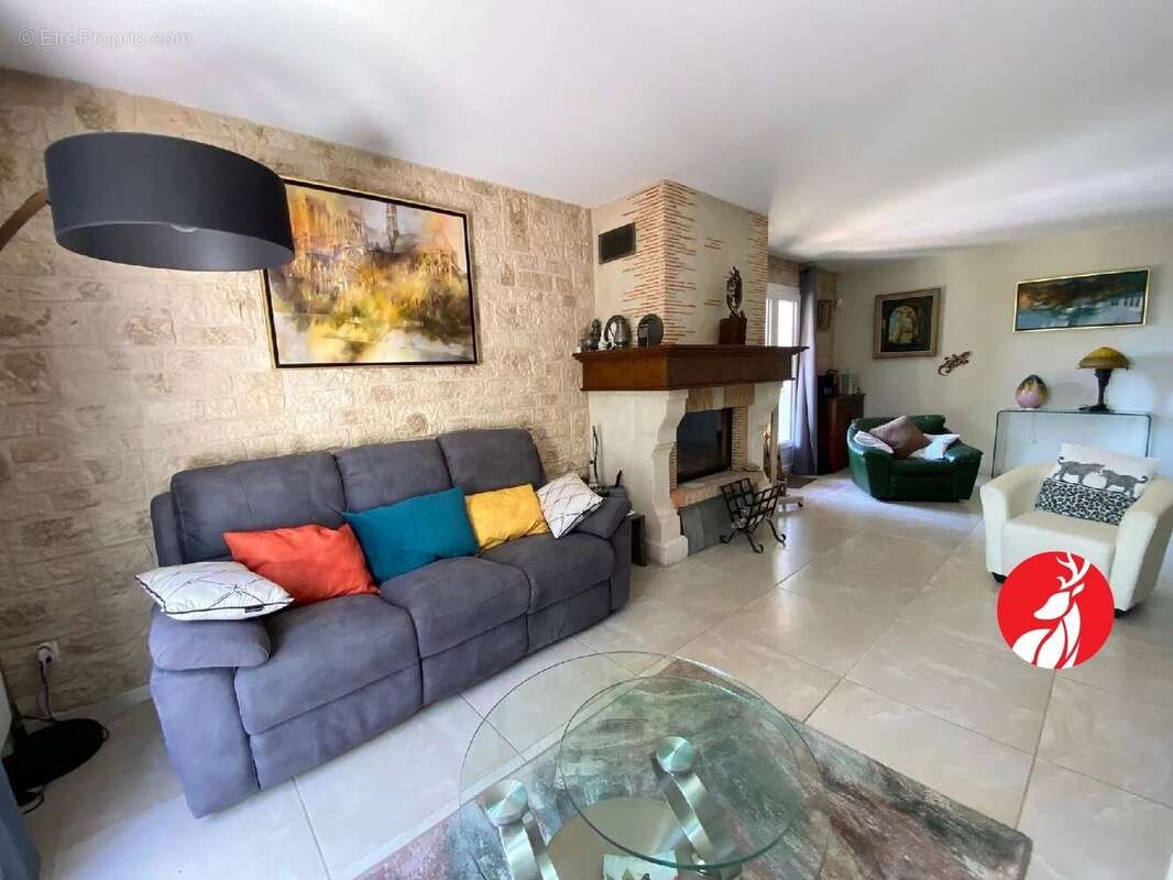 Maison à NOISY-SUR-ECOLE