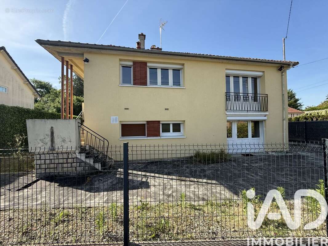 Maison 130 m² à Courdemanges  - photo 2