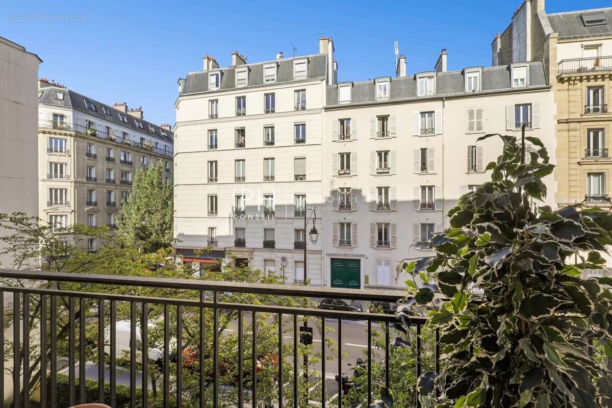 Appartement à NEUILLY-SUR-SEINE