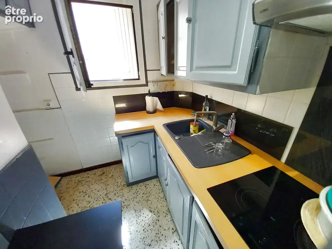 Bel Immeuble 2 Appartements et grand Garage. - photo 13