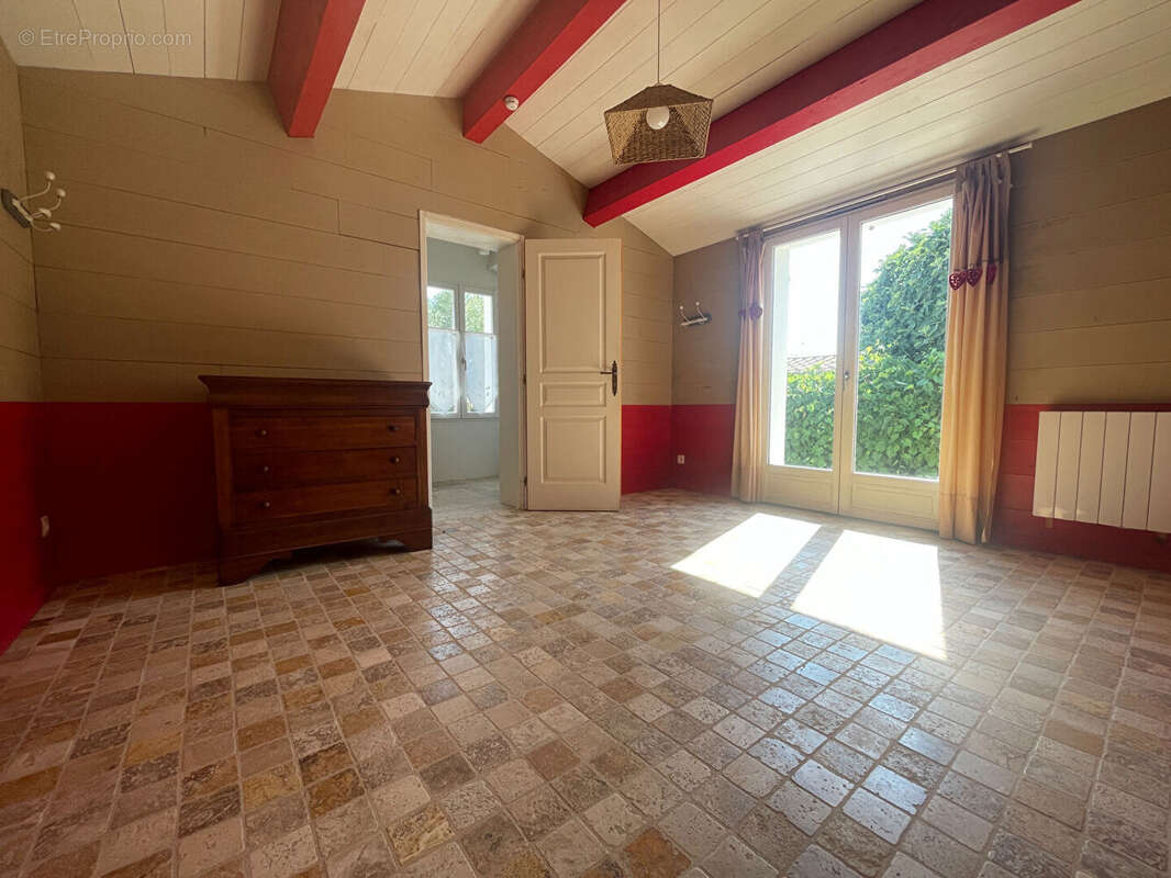 Charmante maison 3 chambres sur terrain de 1084 m² proche plage - photo 13