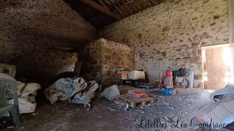 Maison à LA CHAPELLE-SAINT-LAURENT