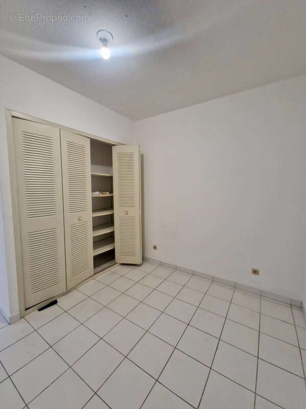 Appartement à BAIE-MAHAULT
