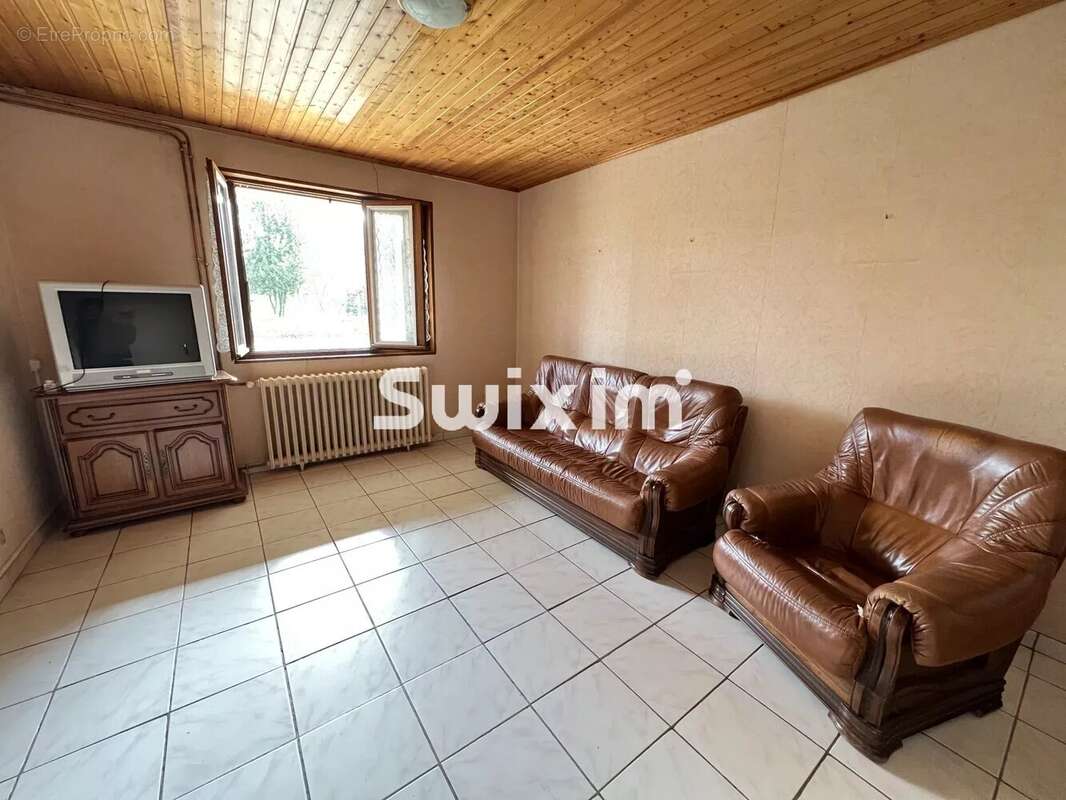 Maison à LONS-LE-SAUNIER