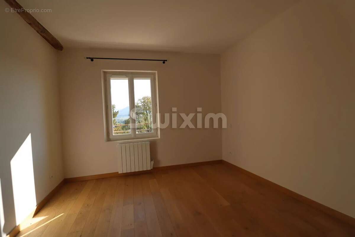 Appartement à MONTBOUCHER-SUR-JABRON