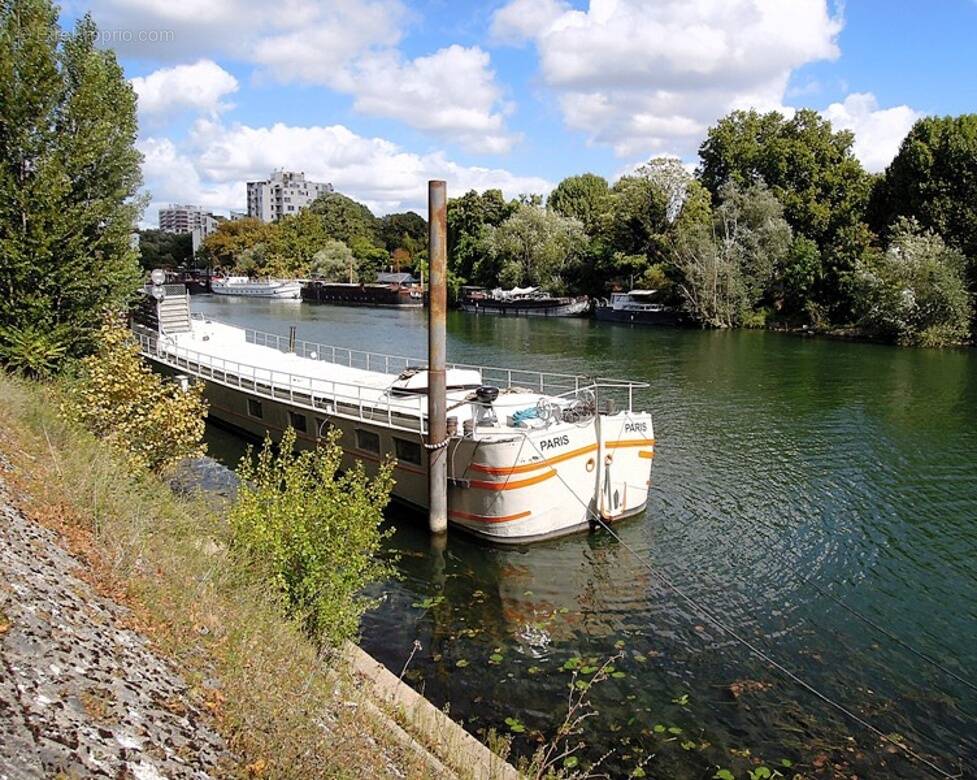 Maison à VILLENEUVE-LA-GARENNE