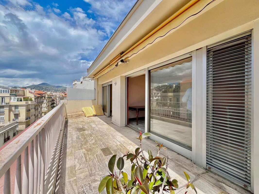 Appartement à NICE