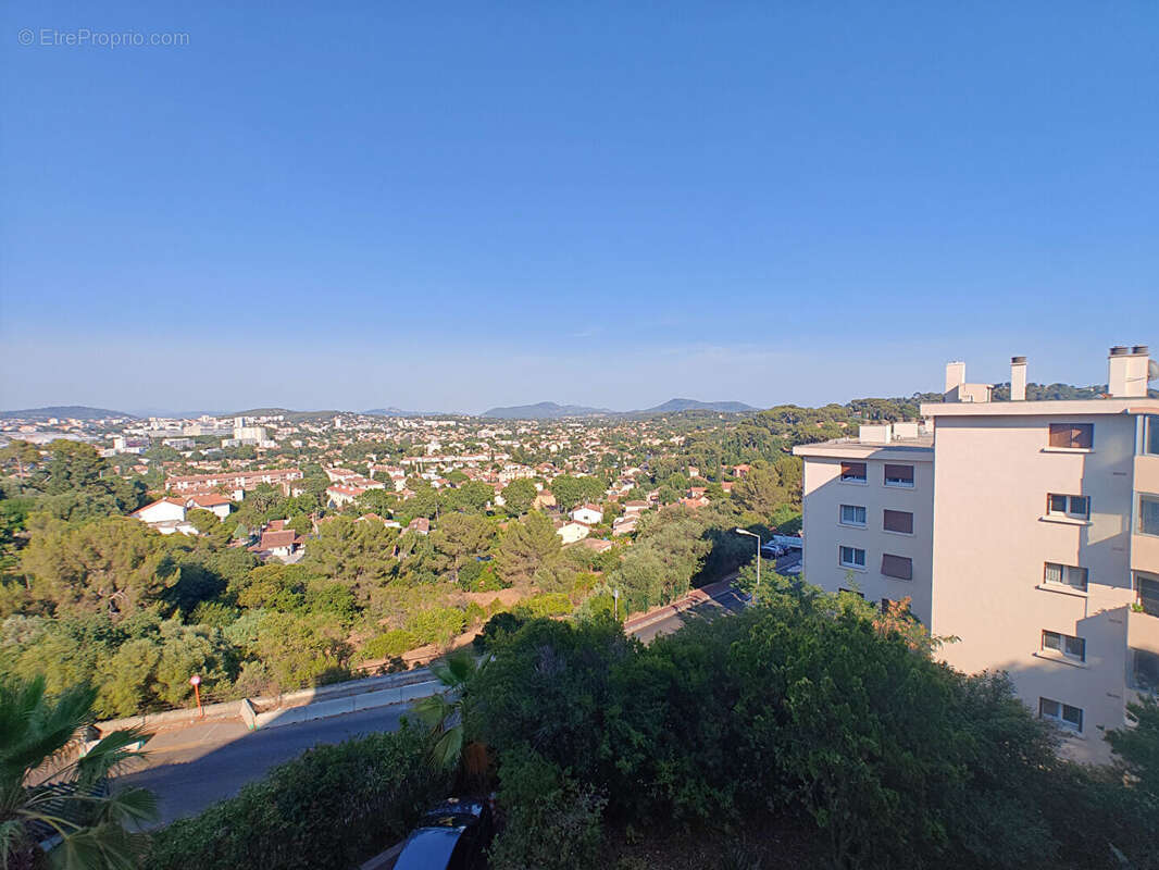 Appartement toulon est la serinette . exclusivité !!! . 3 pieces 71m2 avec terrasse et loggia. - photo 10