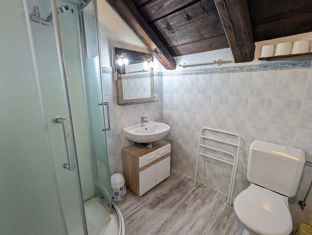 Appartement à MORILLON