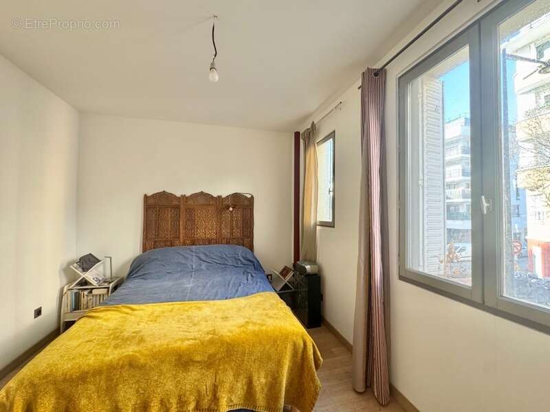 Appartement à AUBERVILLIERS