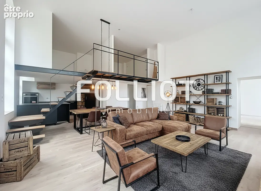 Appartement à FOUGERES