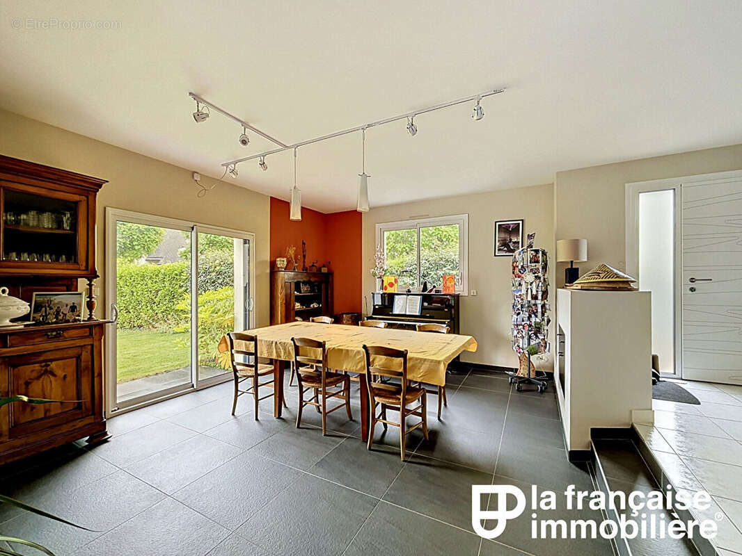 A vendre - mordelles - maison d'architecte 189 m² habitables - photo 4