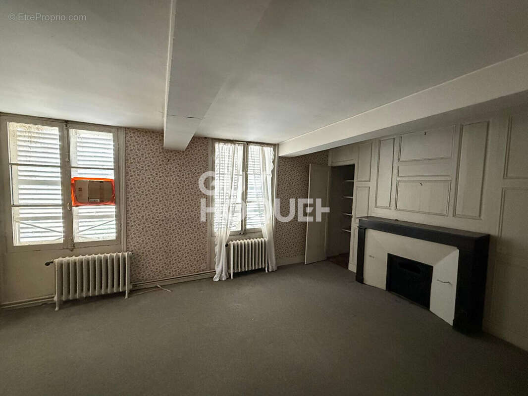 Appartement à COMPIEGNE