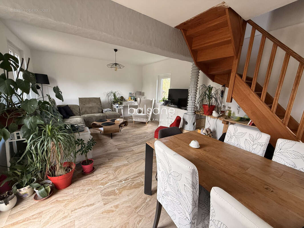 Maison à AMFREVILLE-LA-CAMPAGNE