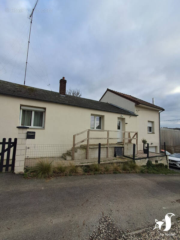 Maison à HARGICOURT