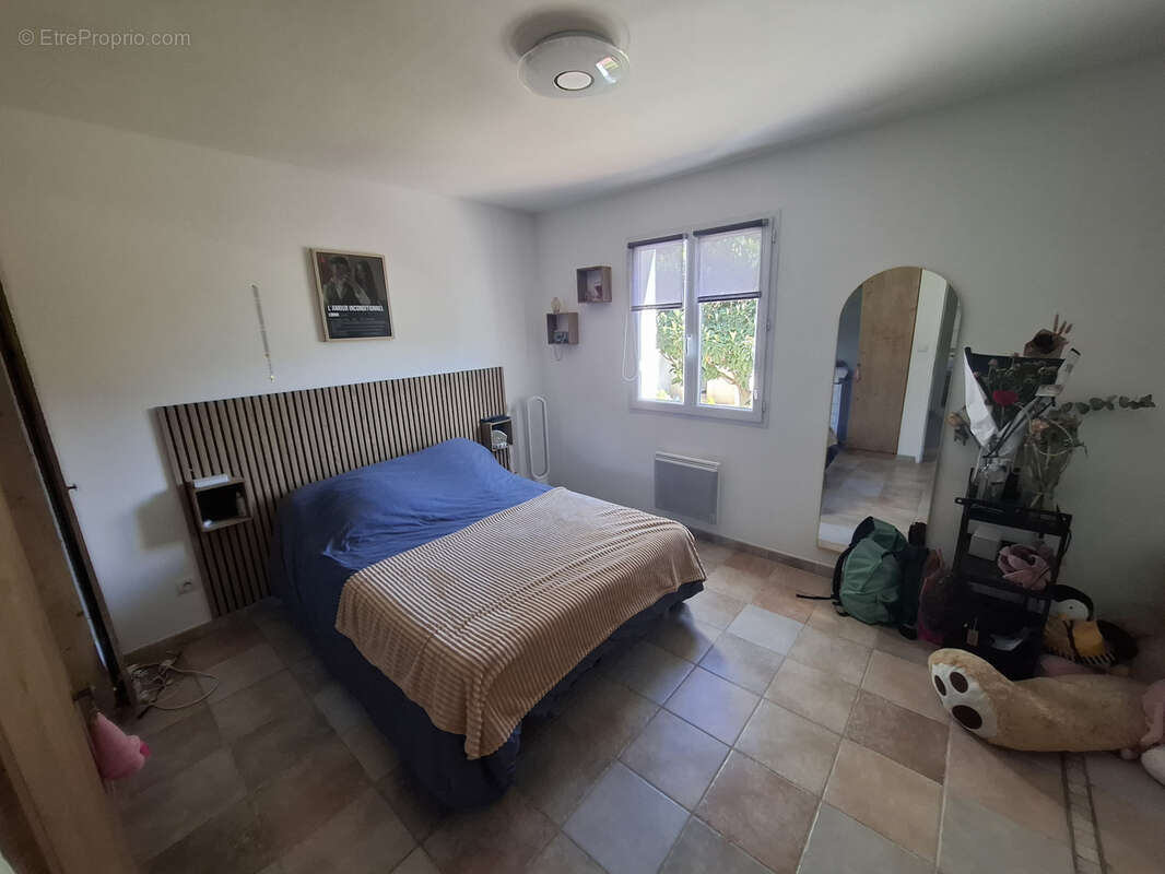 Maison à FONTVIEILLE