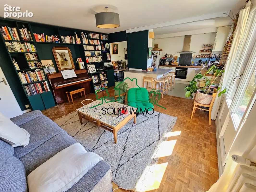 Appartement T4 lumineux de 73 m2 avec balcon à Romainville centre - photo 2