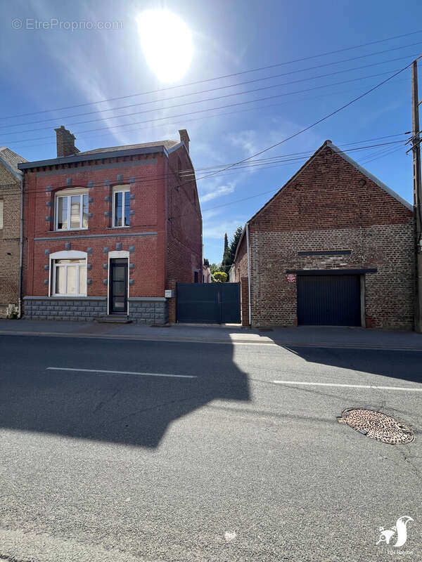 Maison 121 m² à Saint-Aubert  - photo 2