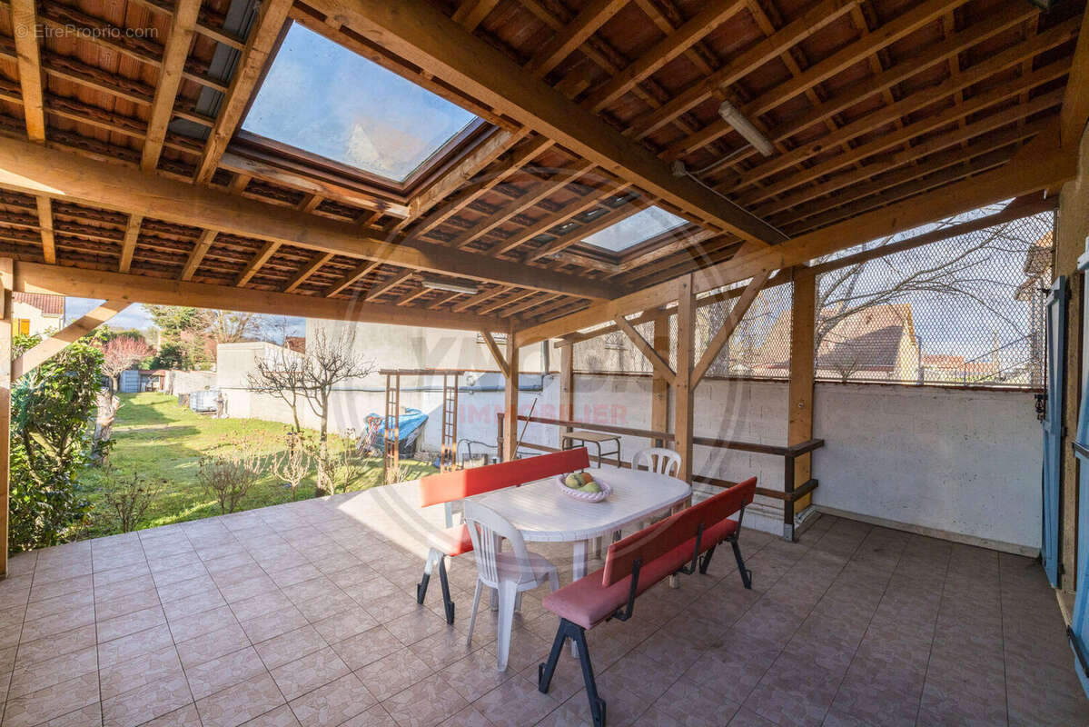 Maison à LES MUREAUX