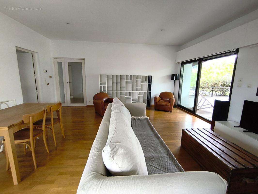 Appartement Nantes 3 pièces 77 m2 avec 3 terrasses, box et cave - photo 3
