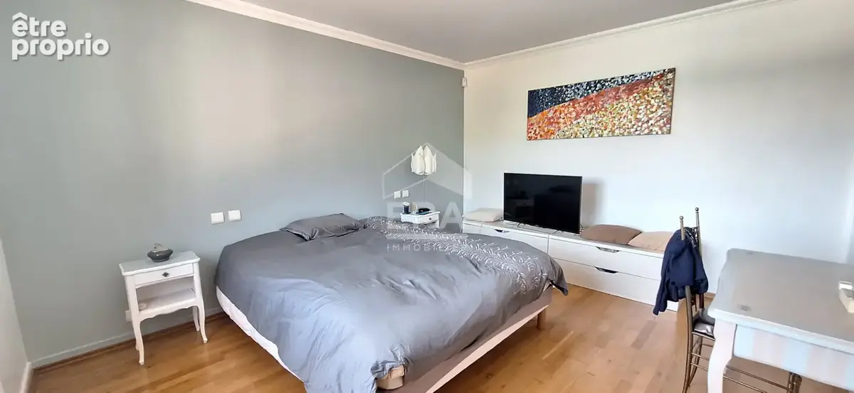 Maison 229m² à saint-denis-lès-bourg - photo 10