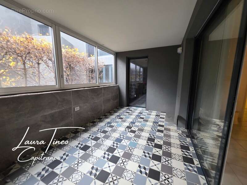 Appartement à LE CRES