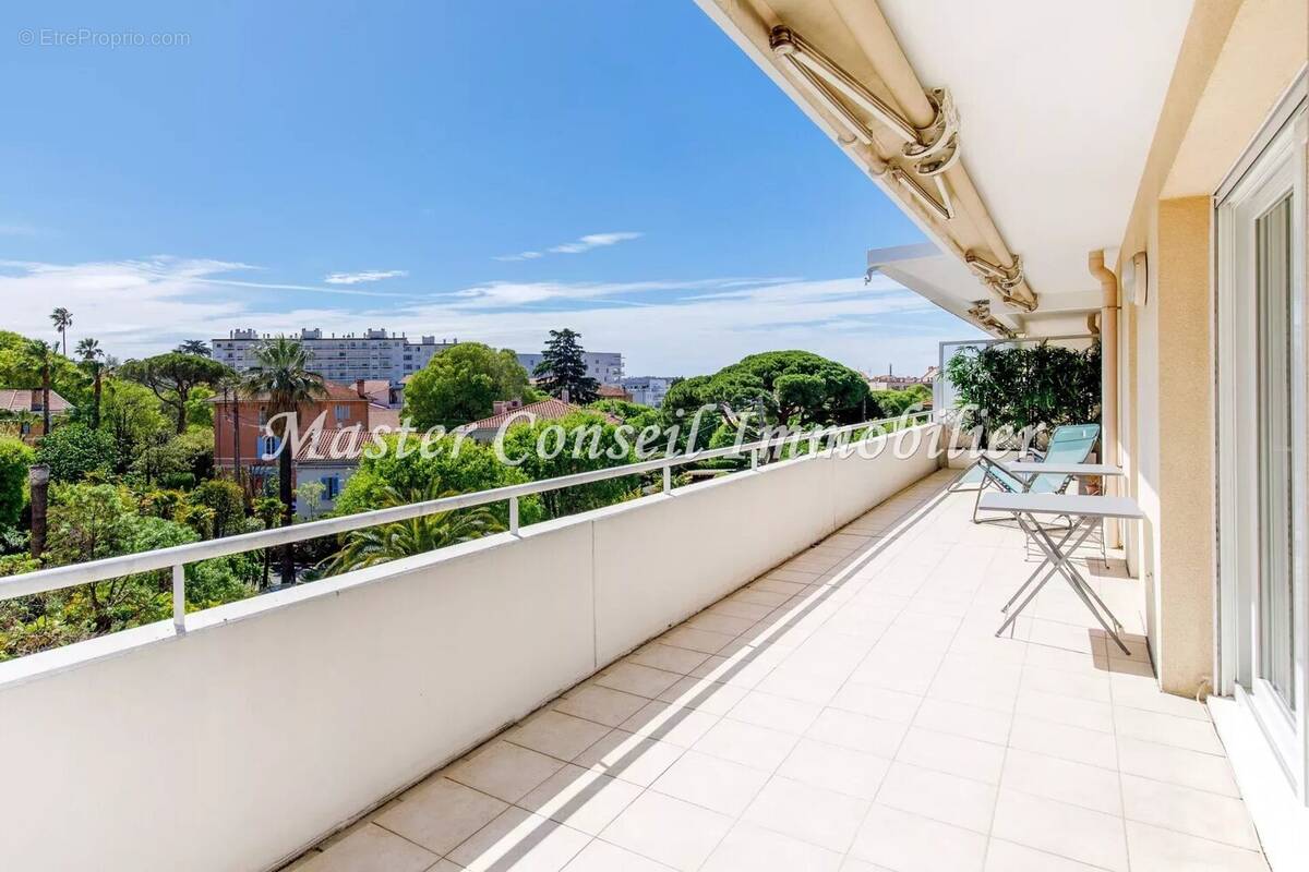 Appartement à CANNES
