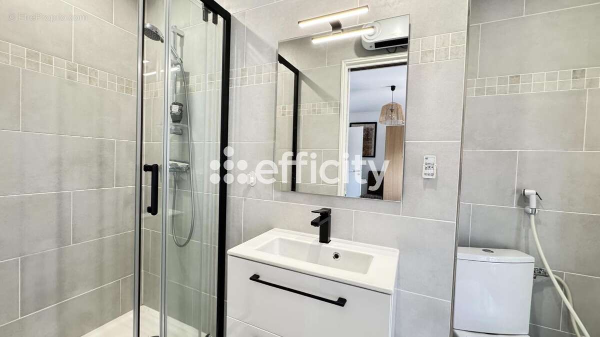 Maison à LA LONDE-LES-MAURES