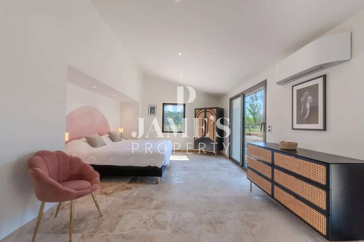Maison 210 m² à Maussane-Les-Alpilles  - photo 9