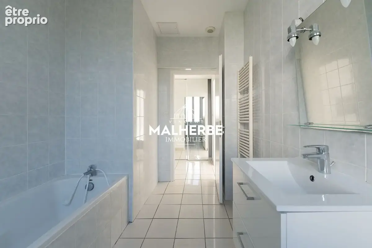 Appartement lumineux avec terrasse et parking - photo 12