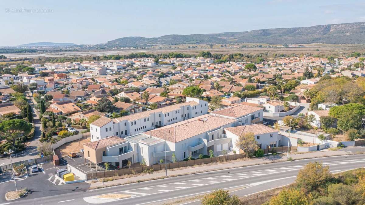 Appartement à VIC-LA-GARDIOLE