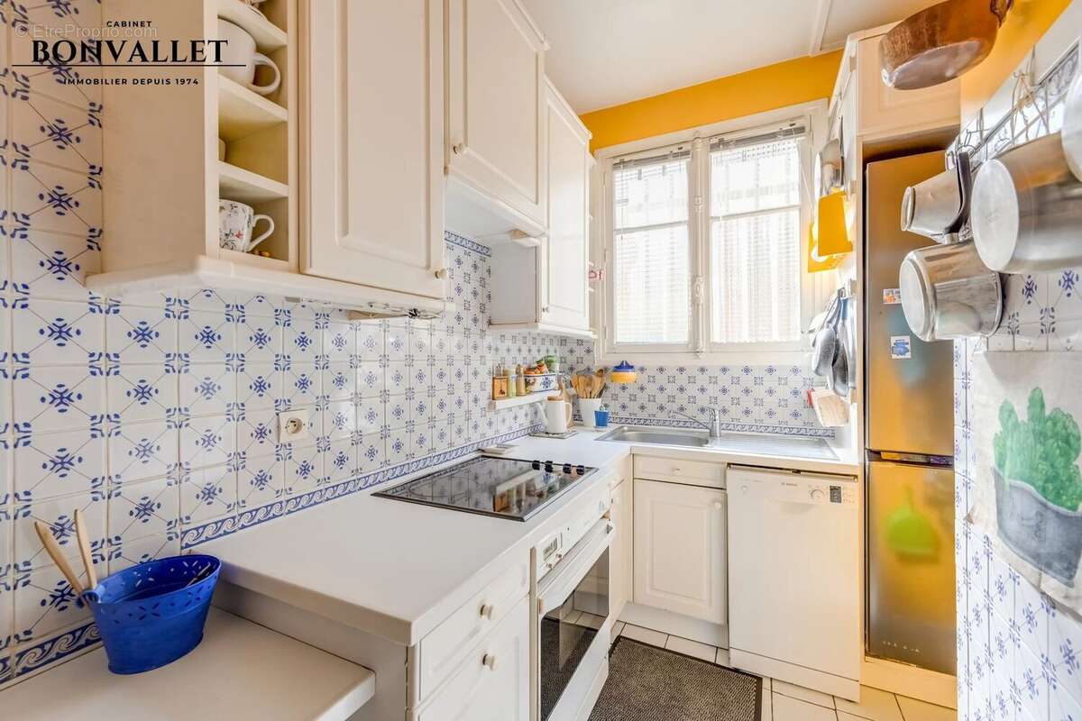 Appartement à PARIS-15E